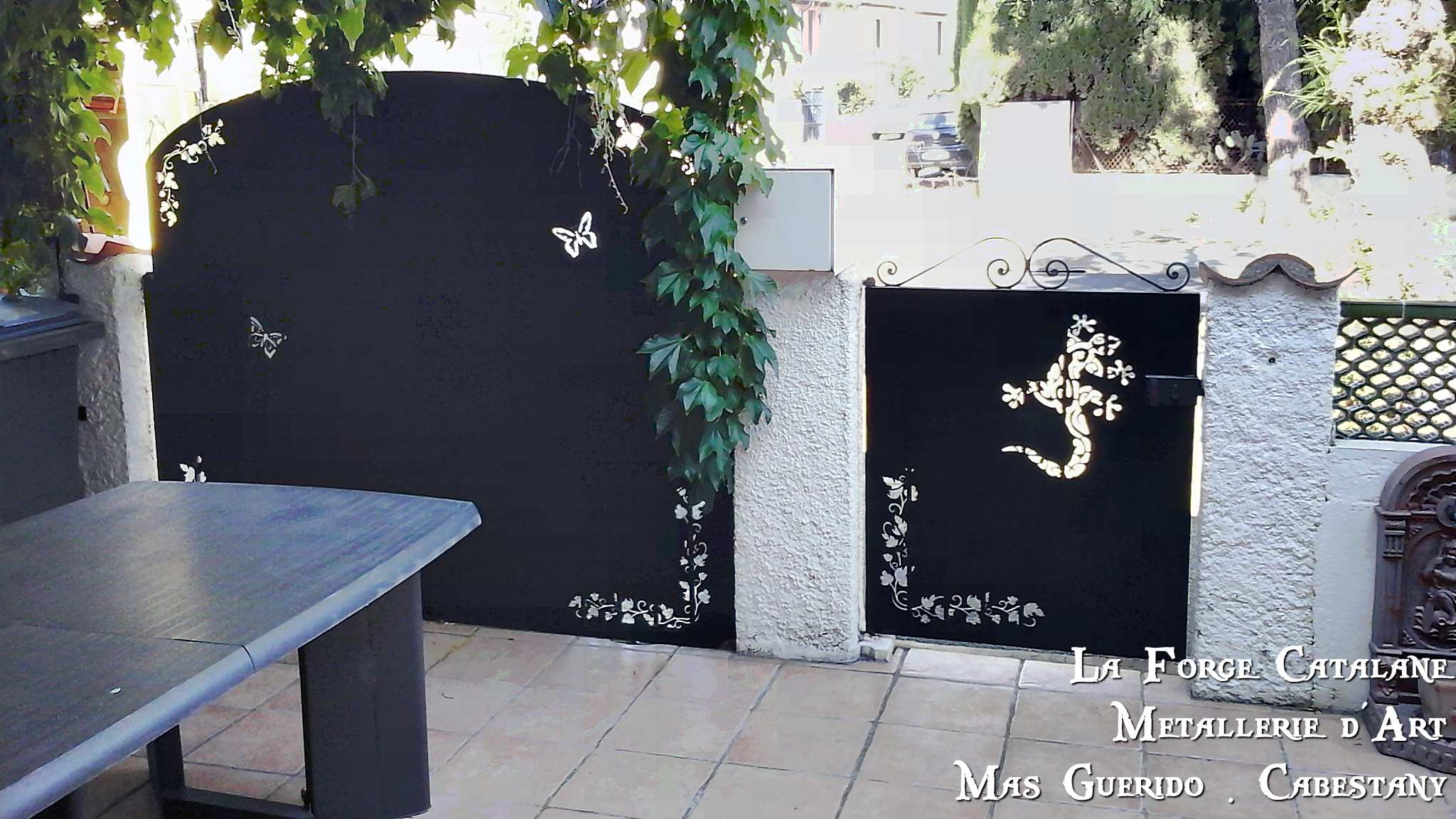 Portillon cloture decoupe laser renovation fer La Forge Catalane Cabestany.jpg